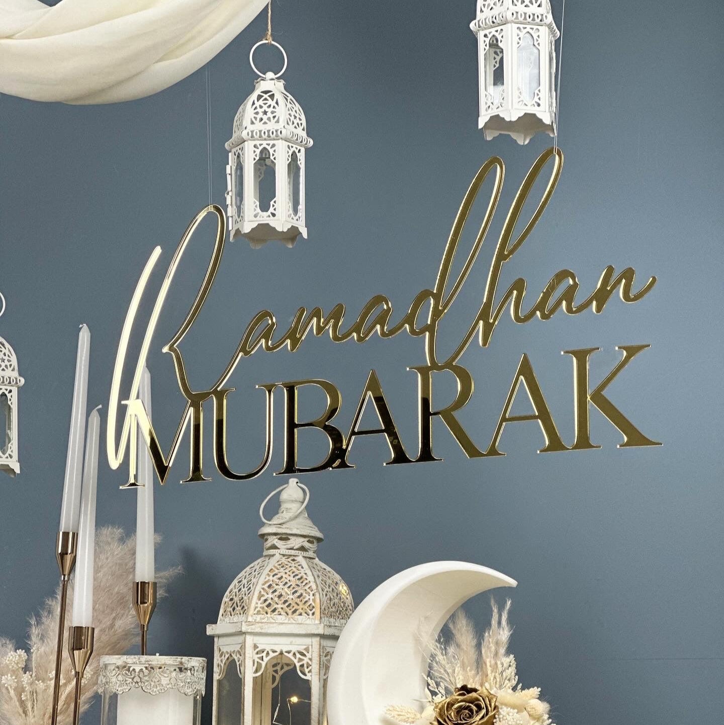Ramadhan Mubarak Gold Acrylic Wall / Hanging Sign