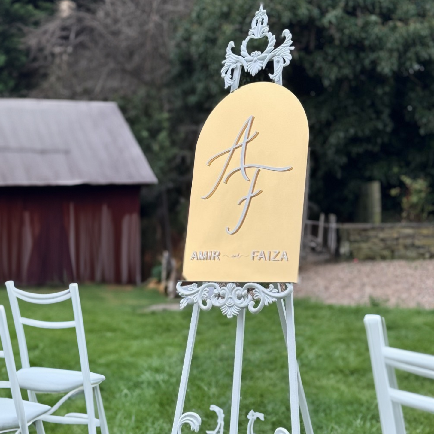 Gold Arch Acrylic Mirror Wedding Sign